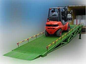 移動(dòng)式登車(chē)橋