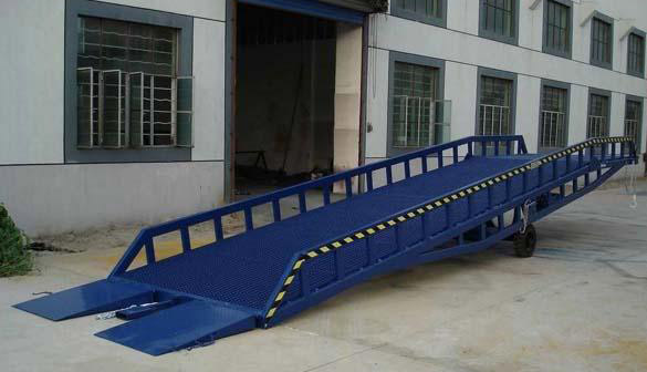 移動(dòng)式登車(chē)橋